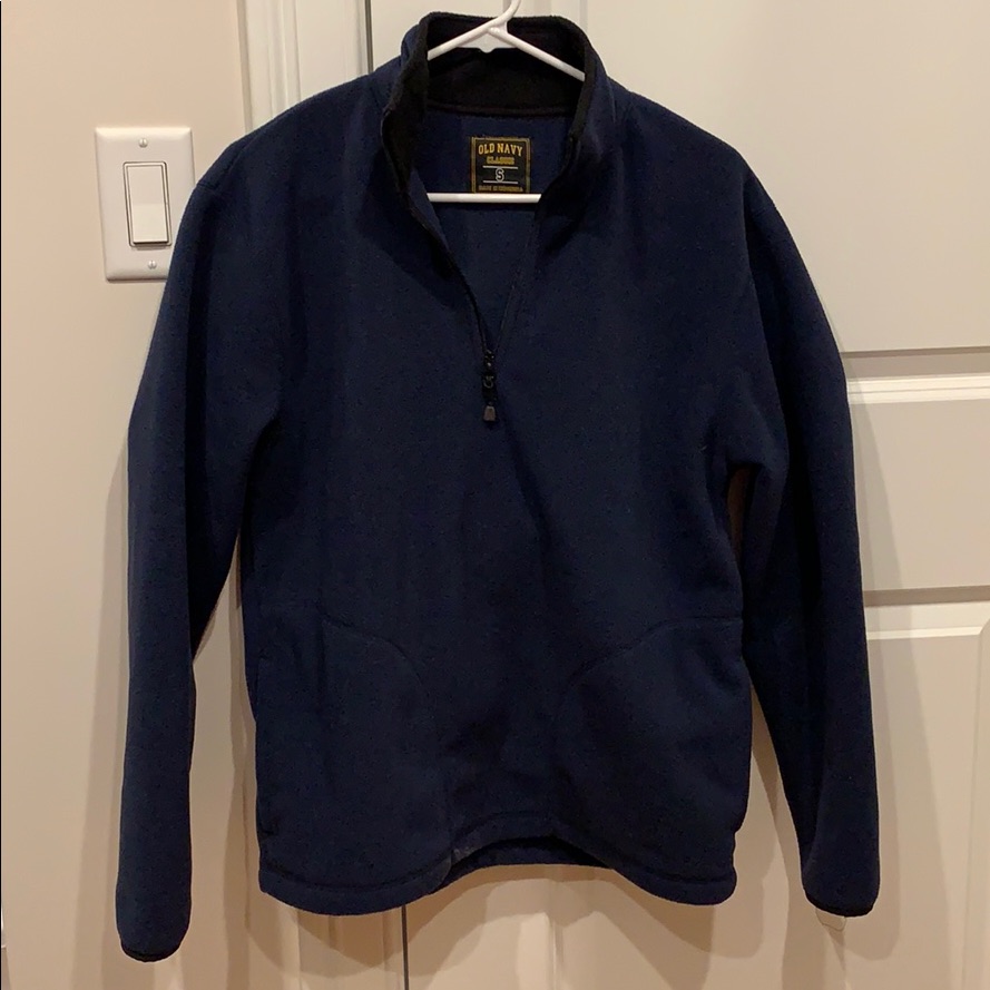 Fleece Pullover.